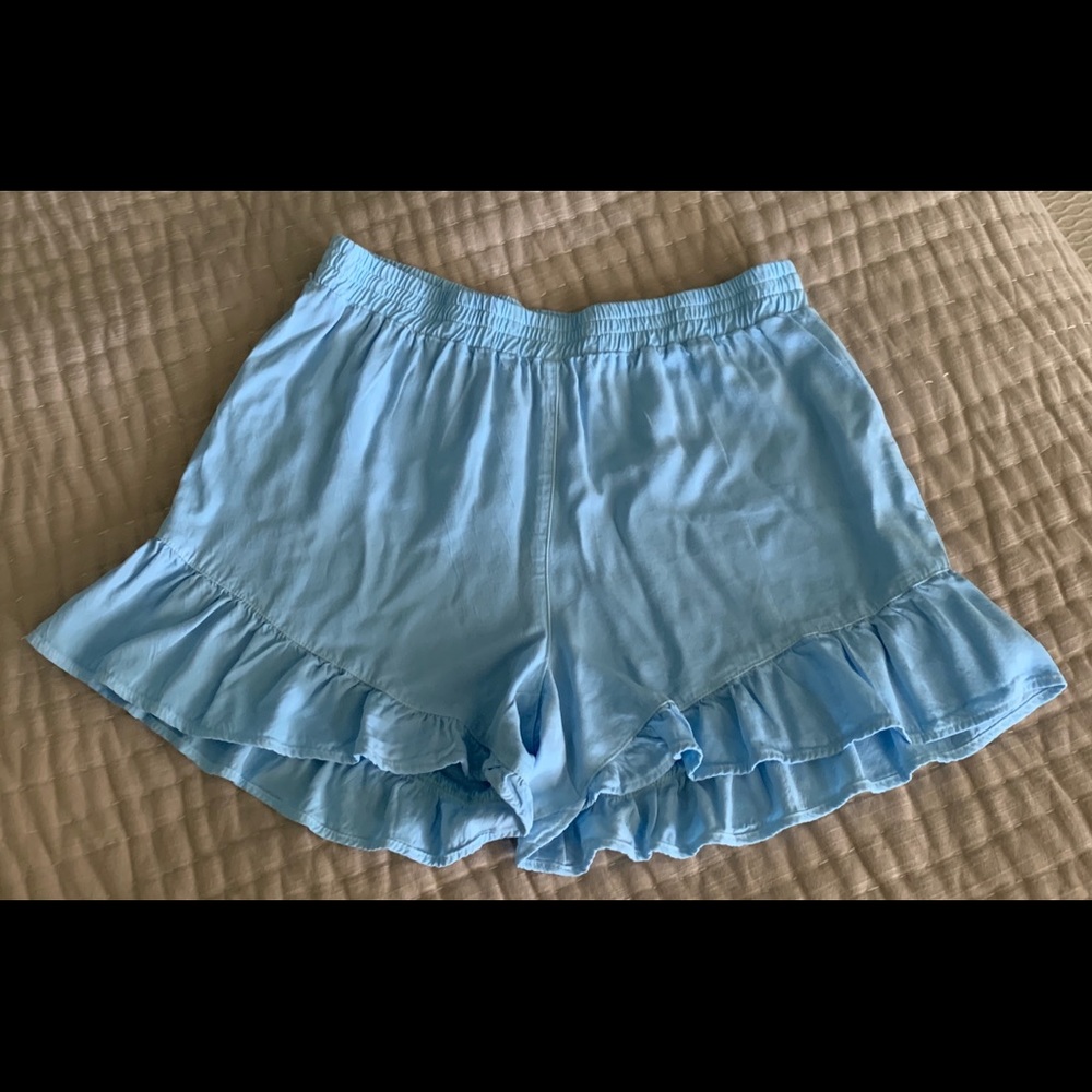 Maven West ruffled shorts. BRAND NEW! Small